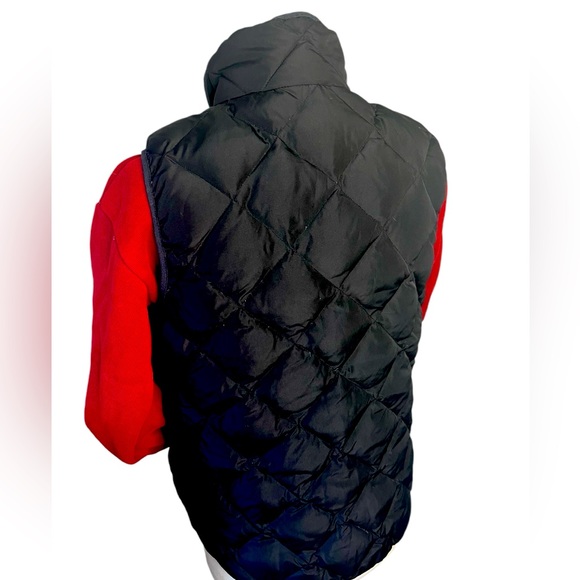 Woolrich duck down vest women’s size large quilted black excellent condition - Picture 2 of 8